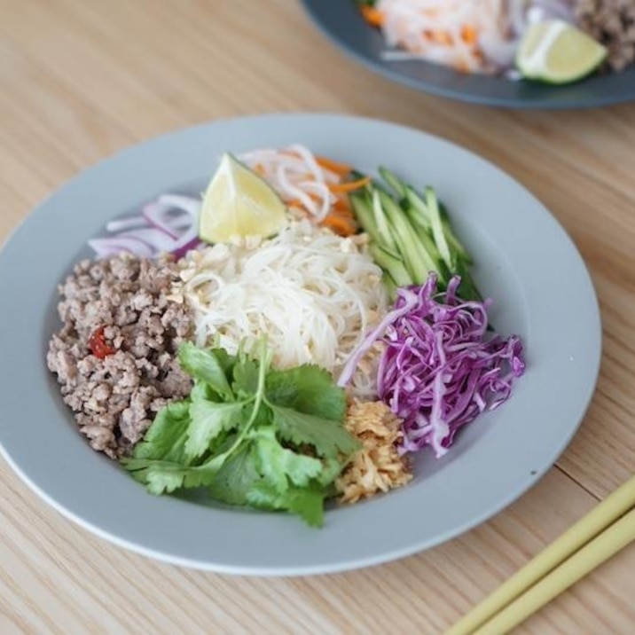 【KOZレシピ】素麺で作る エスニック風和え麺